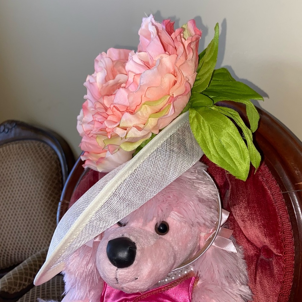 Gorgeous peony white pink fascinator Derby Thurby Oaks Special Occasion handmade